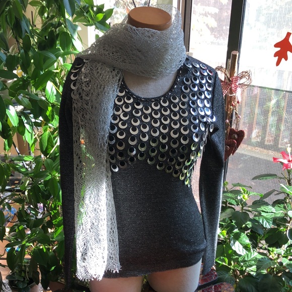 Vintage Gorgeous silver tone open crochet design Scarf - Picture 2 of 5